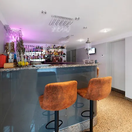 Les Du Domaine De Cabu 3*